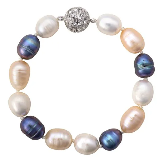 Baroque pearl bracelet with crystal clasp