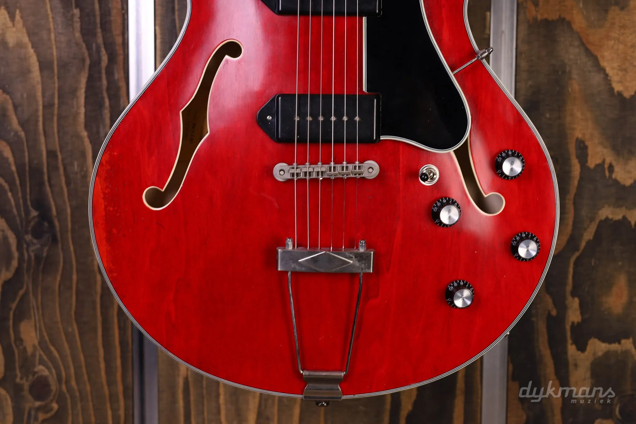 Eastman T64/vT Antique Red