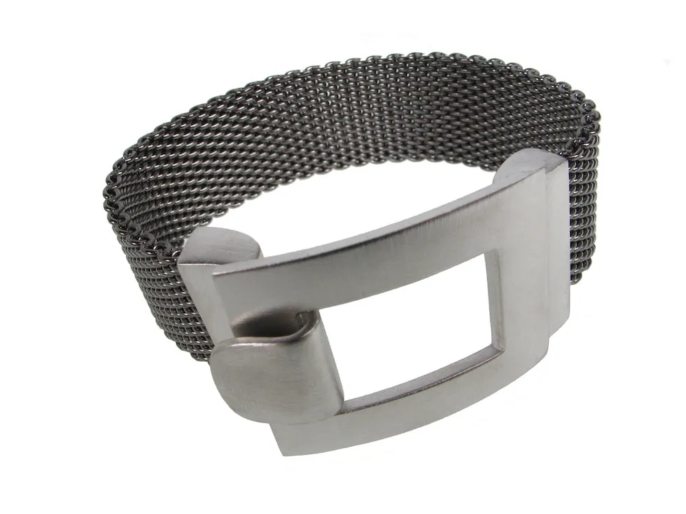 Flat Mesh Bracelet with Square Hook Clasp