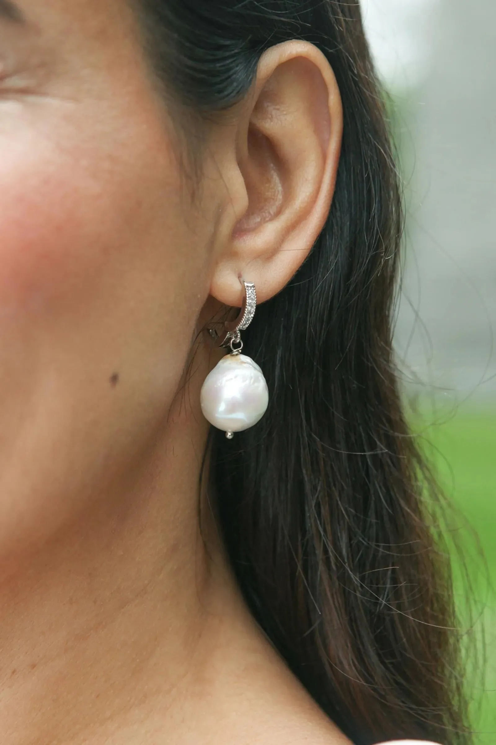 Glitzy Baroque Earring