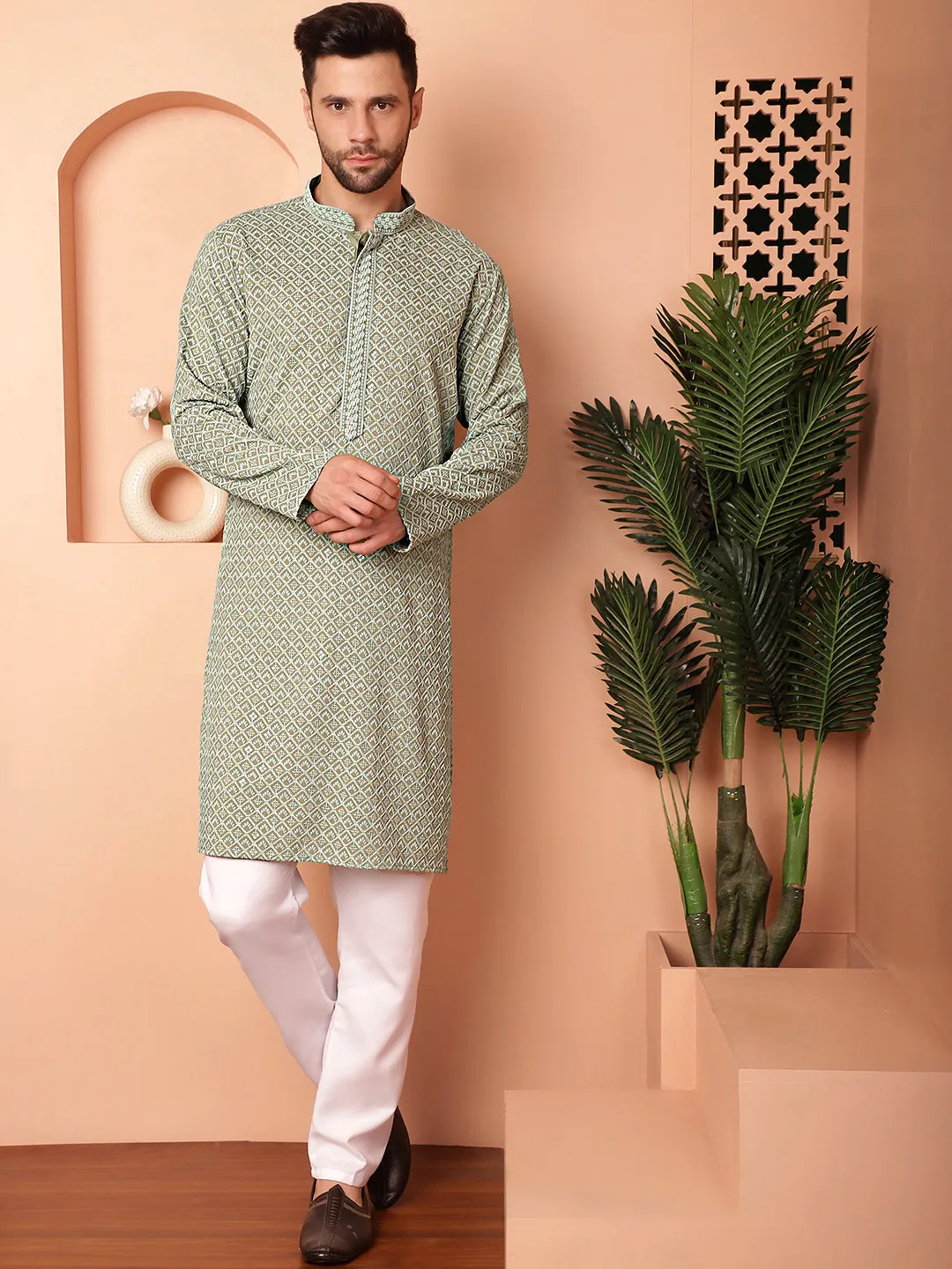 Men'S Green Embroidered And Sequence Kurtas