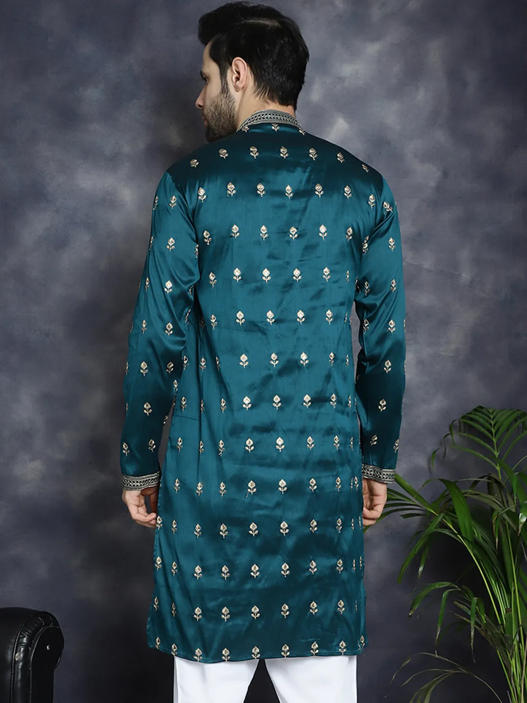 Men'S Peacock Blue Chikankari Embroidered Kurtas