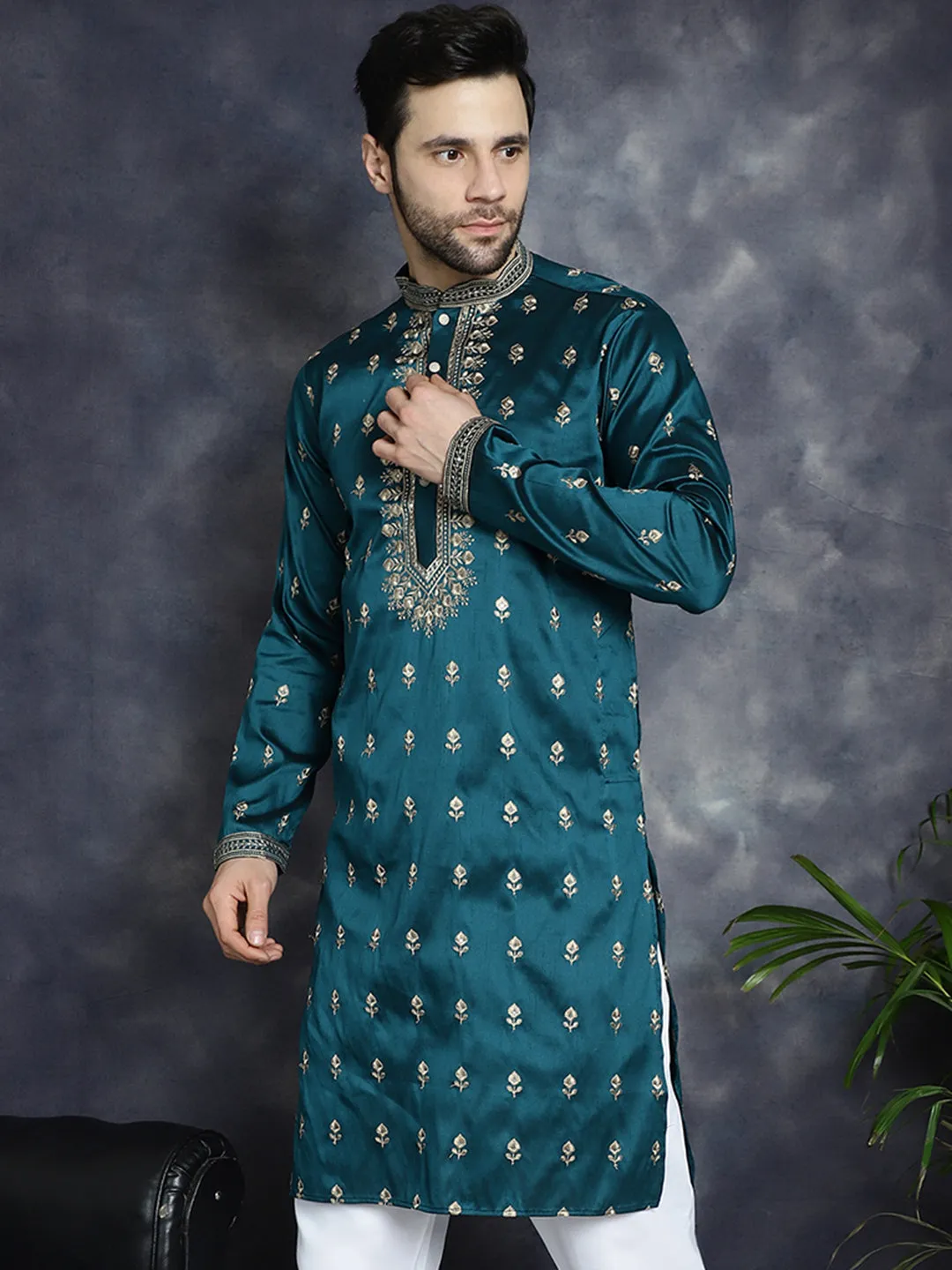 Men'S Peacock Blue Chikankari Embroidered Kurtas