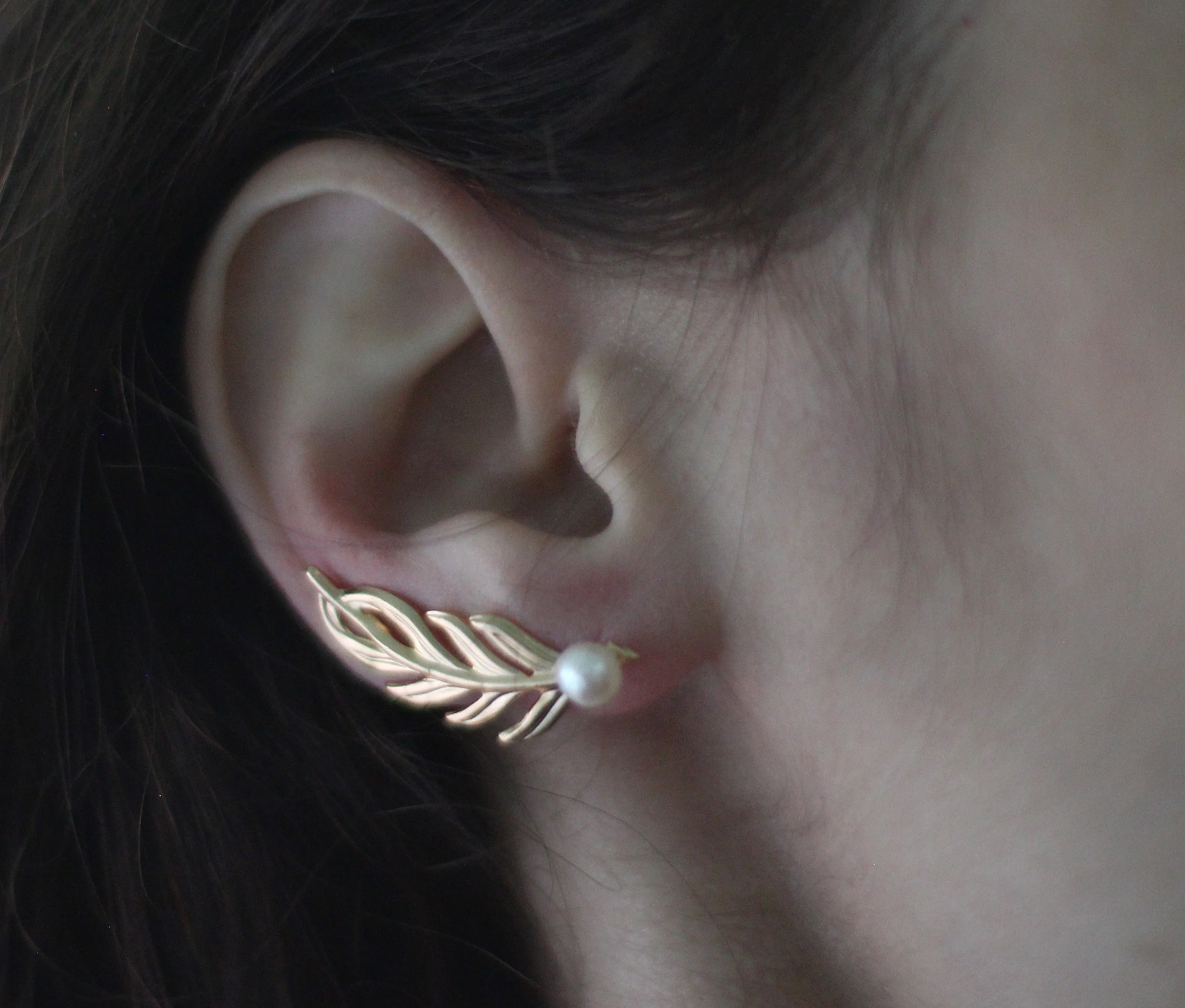 Preorder * Twig Pearl Ear Climber