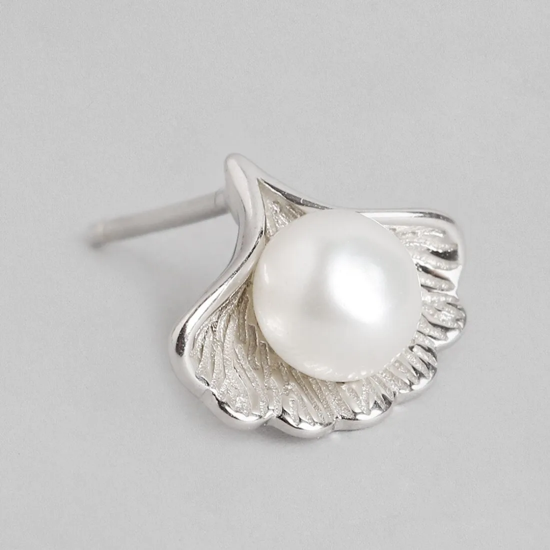 Shell And Pearl 925 Silver Stud Earrings