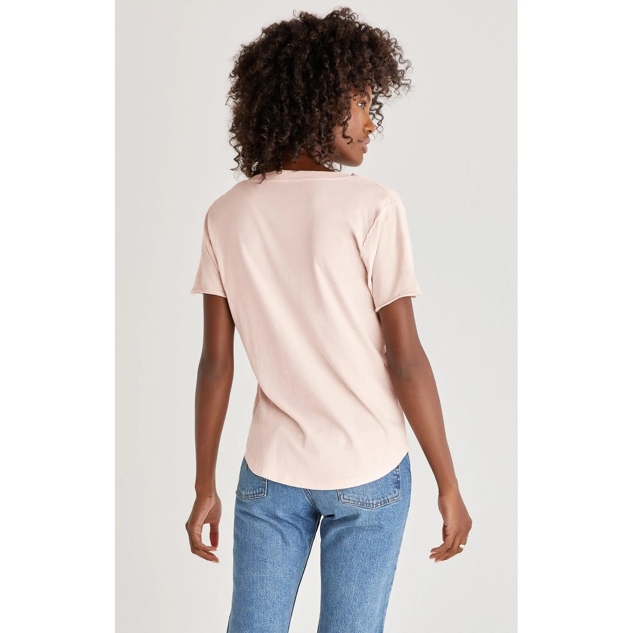 THE ORGANIC COTTON V-NECK TEE